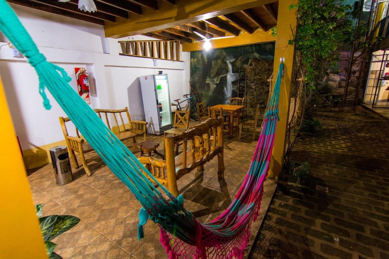 Posada Los Tajibos プエルト・イグアス エクステリア 写真